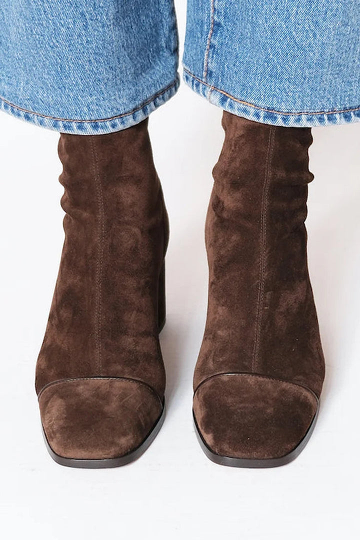 Monique™ | Elegant Comfort for Everyday