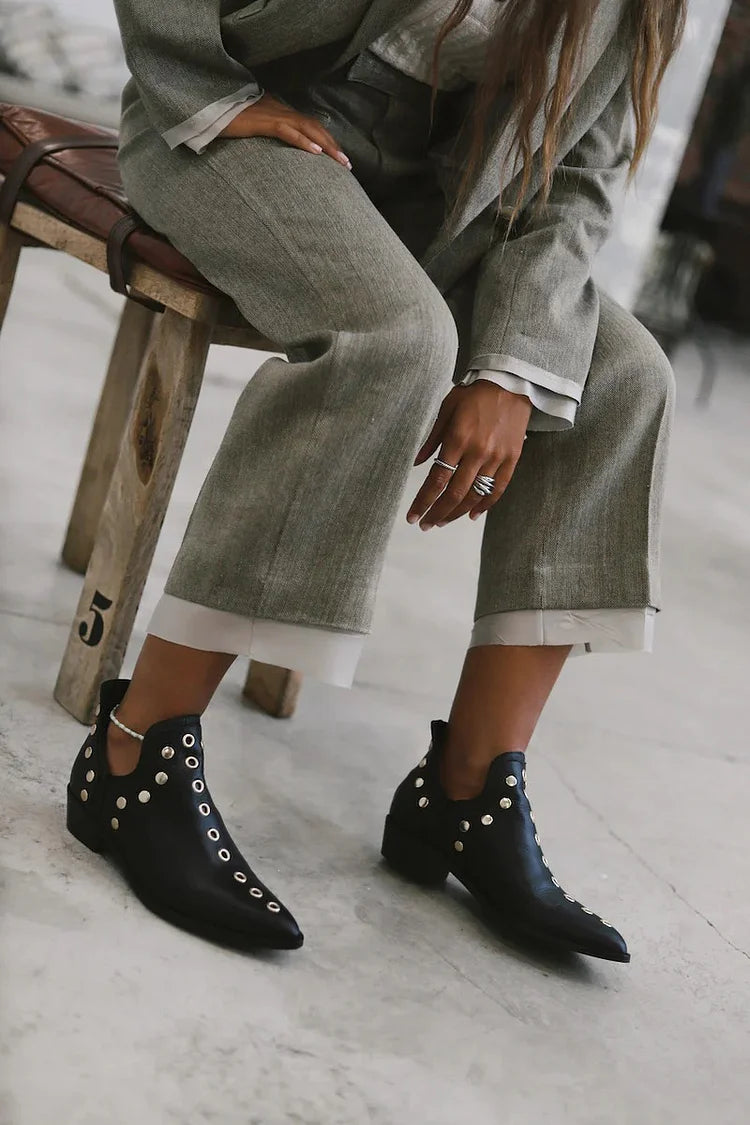 Béatrice™ | Bold Studded Elegance