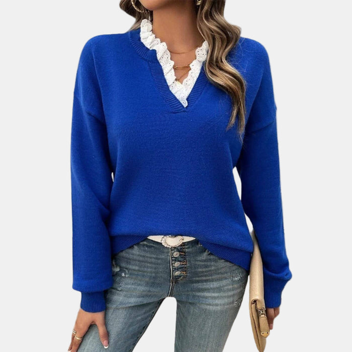 Rhea | Elegant Sweater with Lace Collar