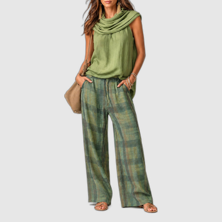 Jade | Two-Piece Set with Sleeveless Top and Checkered Pants