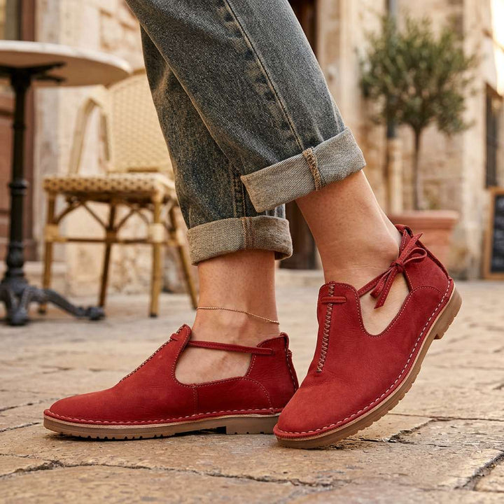 Velora | Comfortable loafers with adjustable strap