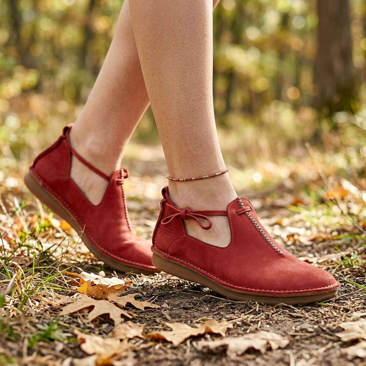 Velora | Comfortable loafers with adjustable strap