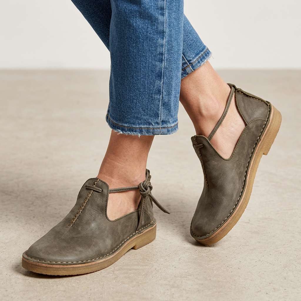 Velora | Comfortable loafers with adjustable strap